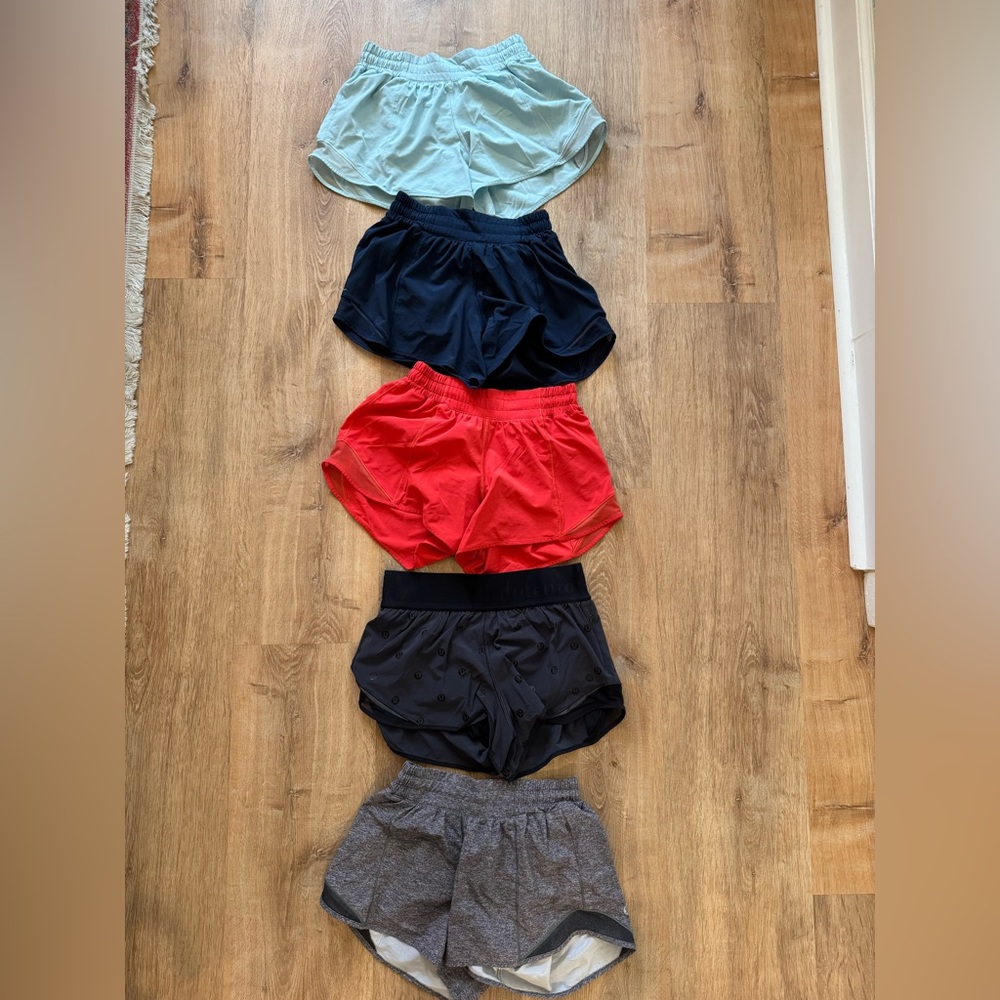 Lululemon - Lot of 5, Size 4, Hotty Hot (Low Rise) Short 4" Inseam
